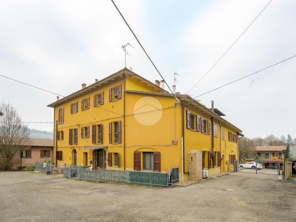 appartamento in vendita a Zola Predosa in zona Rivabella