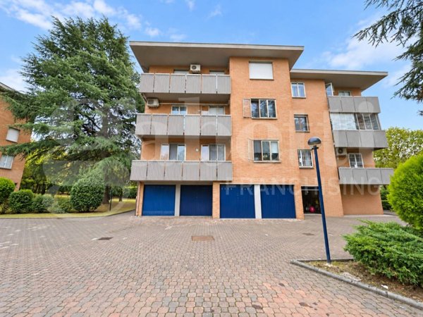 appartamento in vendita a Zola Predosa in zona Lavino