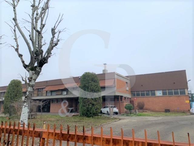 locale commerciale in vendita a Valsamoggia in zona Crespellano