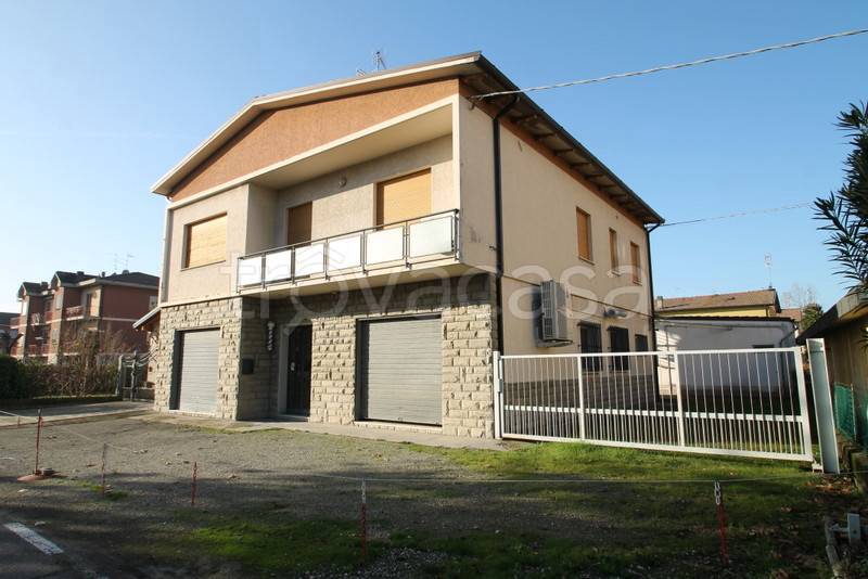 casa indipendente in vendita a Valsamoggia in zona Bazzano