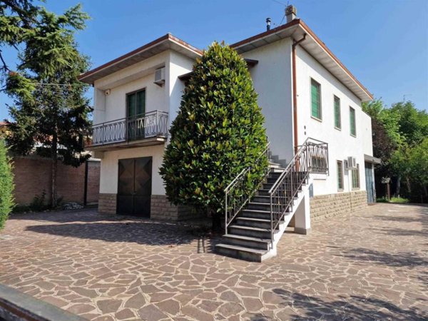 casa indipendente in vendita a Valsamoggia in zona Calcara