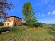 villa in vendita a Valsamoggia in zona Castello di Serravalle