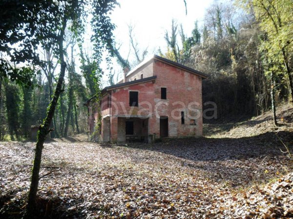 casa indipendente in vendita a Valsamoggia in zona Bazzano