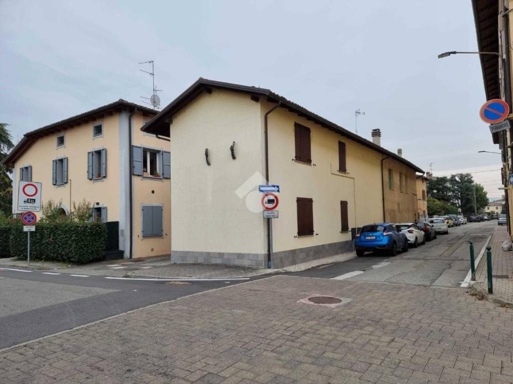 appartamento in vendita a Valsamoggia in zona Bazzano