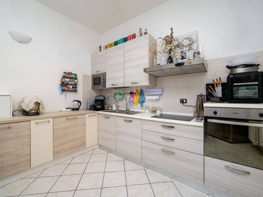 appartamento in vendita a Valsamoggia in zona Castello di Serravalle