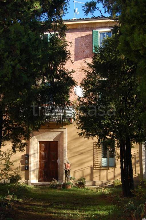 negozio in vendita a Valsamoggia in zona Bazzano