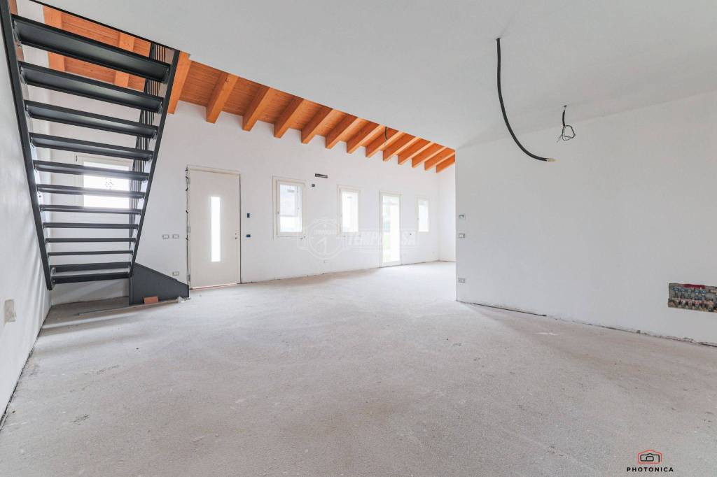 casa indipendente in vendita a Valsamoggia in zona Crespellano