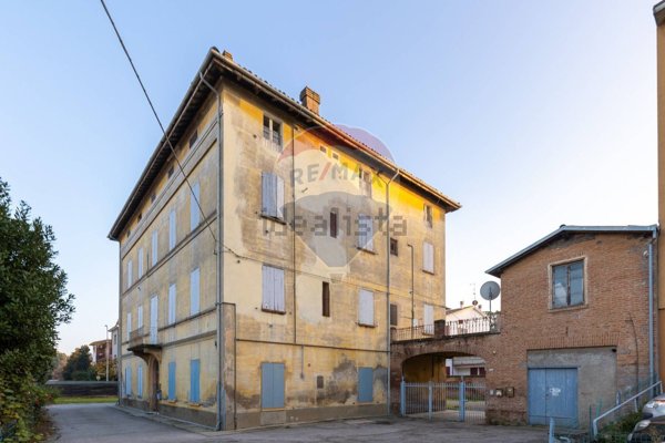 casa indipendente in vendita a Valsamoggia in zona Bazzano