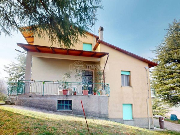 casa indipendente in vendita a Valsamoggia in zona Savigno
