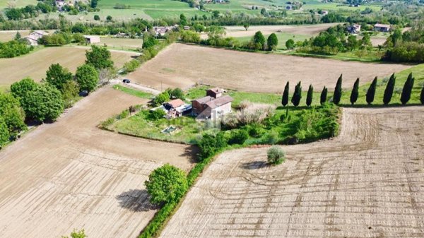 casa indipendente in vendita a Valsamoggia in zona Monteveglio