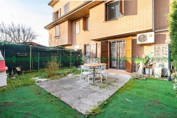 casa indipendente in vendita a Valsamoggia in zona Bazzano