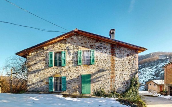 casa indipendente in vendita a Valsamoggia in zona Savigno
