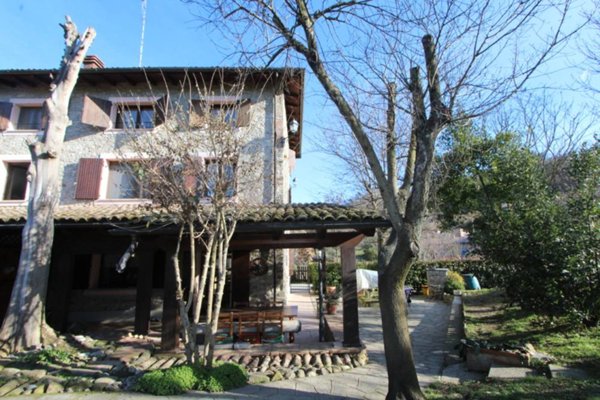 casa indipendente in vendita a Valsamoggia in zona Bazzano