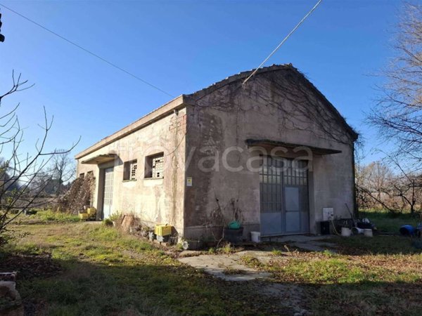 locale di sgombero in vendita a Valsamoggia in zona Calcara