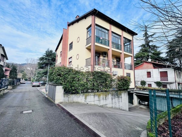 appartamento in vendita a Valsamoggia in zona Savigno
