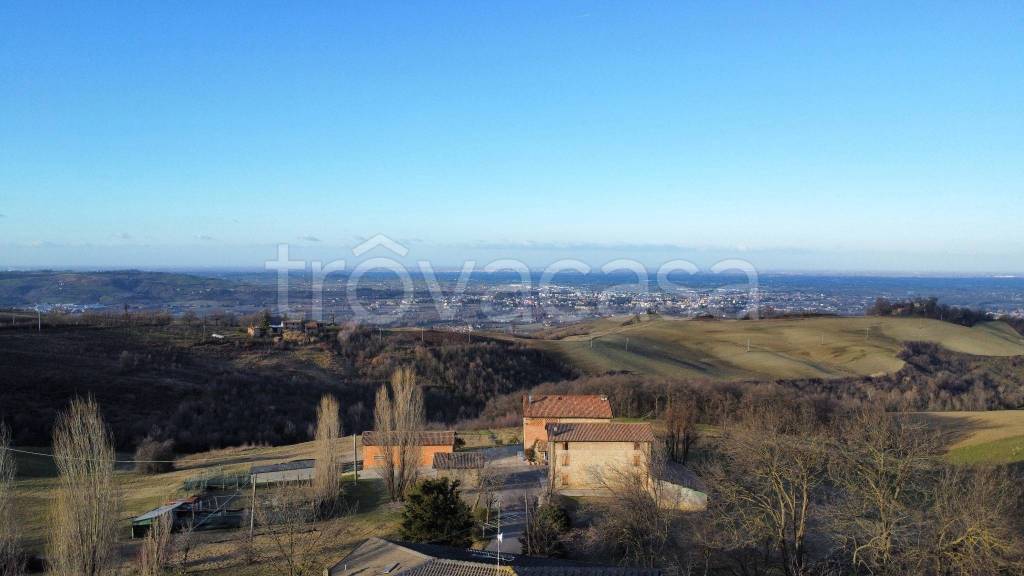 negozio in vendita a Valsamoggia