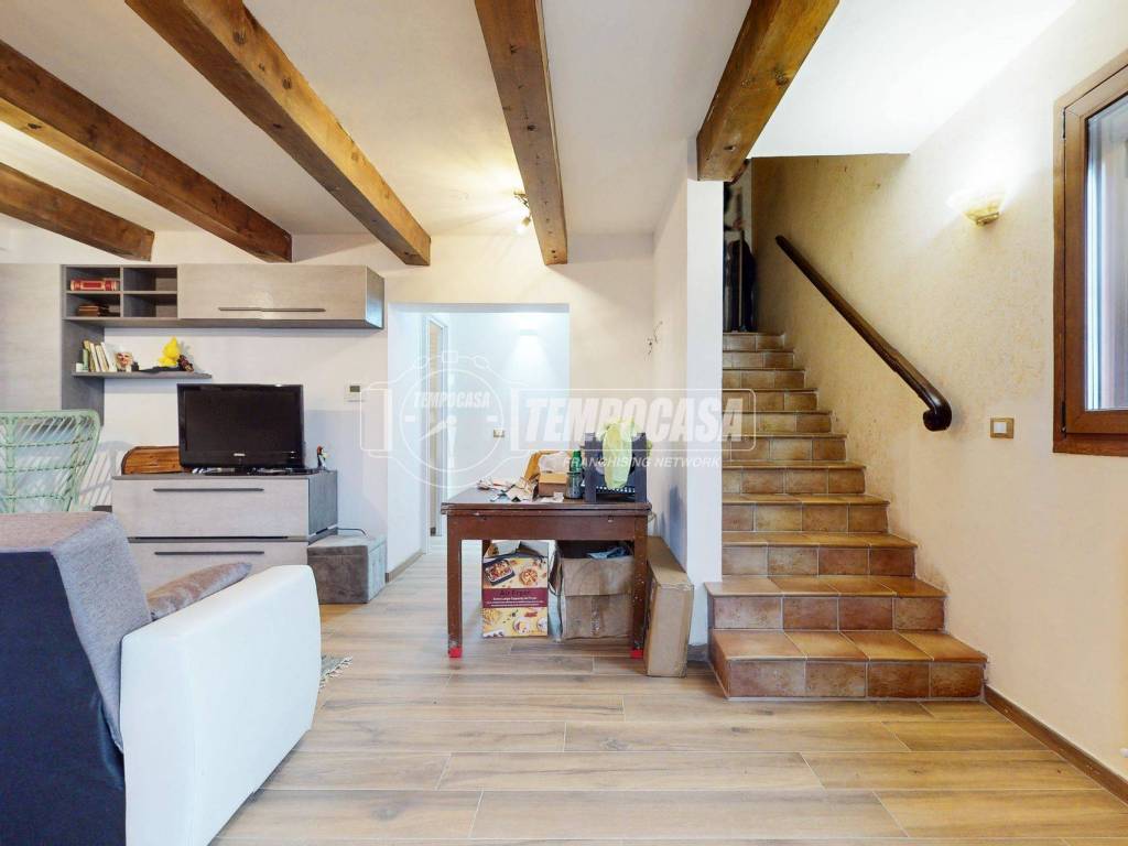 casa indipendente in vendita a Valsamoggia in zona Goccia