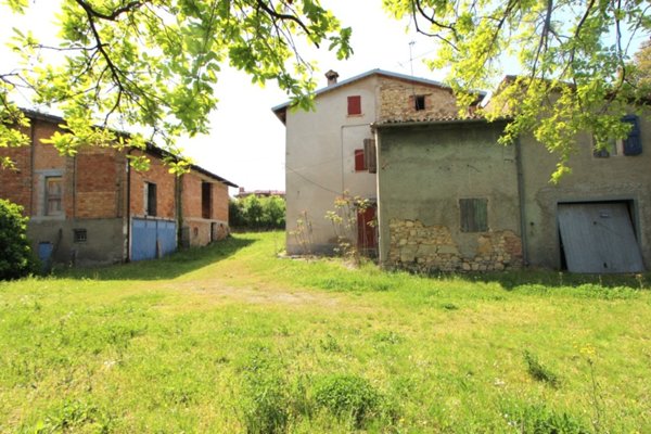casa indipendente in vendita a Valsamoggia in zona Bazzano