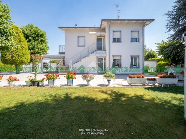 casa indipendente in vendita a Valsamoggia in zona Crespellano