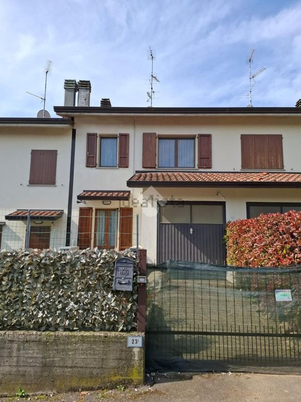 casa indipendente in vendita a Valsamoggia in zona Zappolino