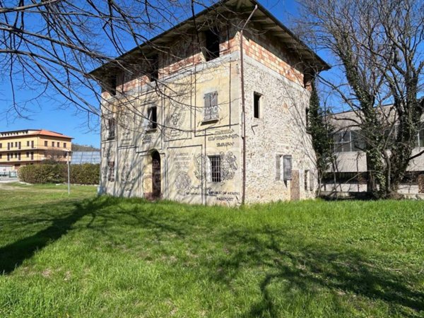 casa indipendente in vendita a Valsamoggia in zona Savigno