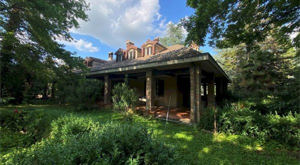 casa indipendente in vendita a Valsamoggia