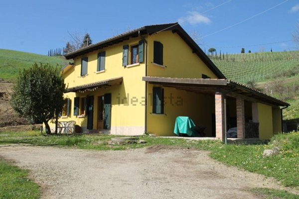 pentavano in vendita a Valsamoggia in zona Castelletto