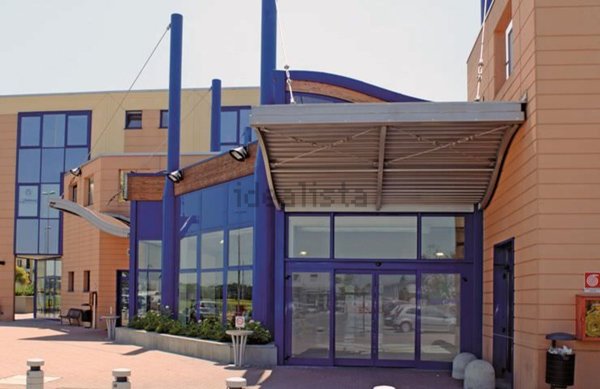 negozio in vendita a Valsamoggia in zona Bazzano