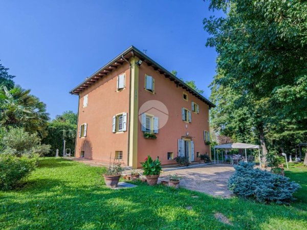 casa indipendente in vendita a Valsamoggia