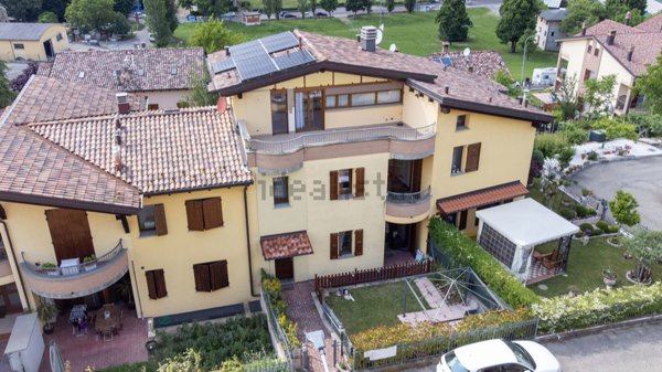 pentavano in vendita a Valsamoggia