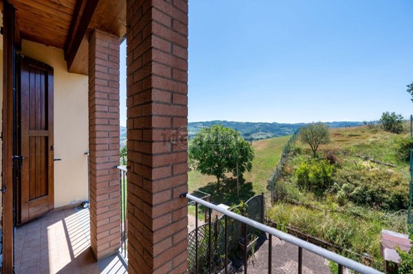 casa indipendente in vendita a Valsamoggia in zona Tiola