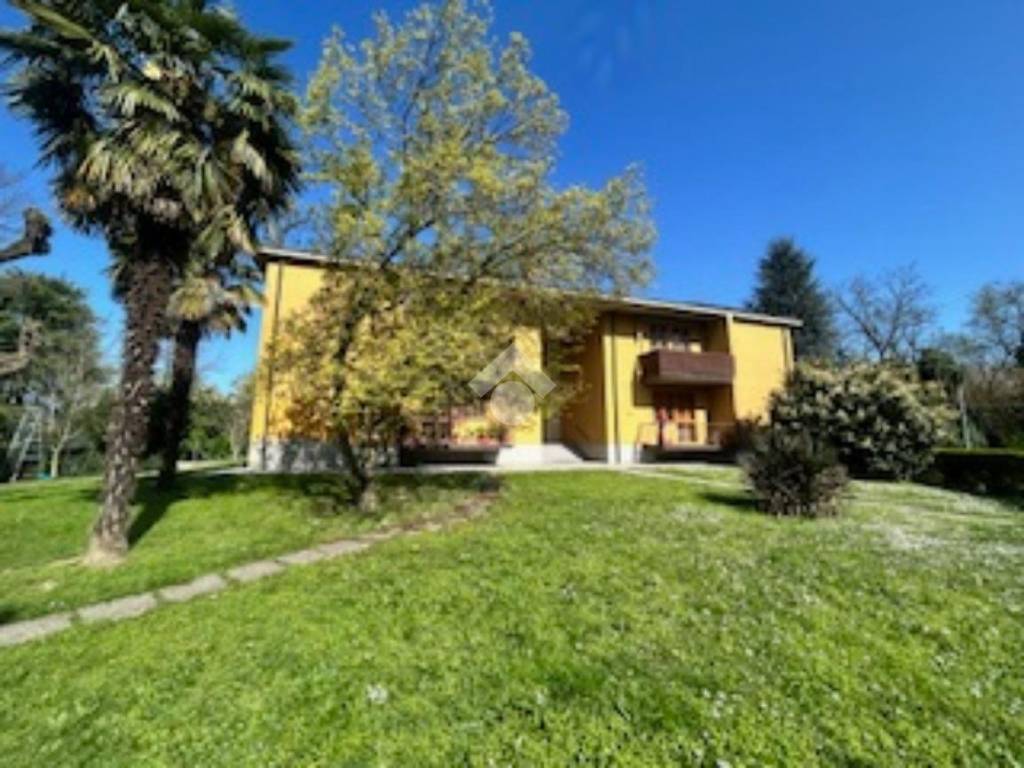 appartamento in vendita a Valsamoggia in zona Bazzano