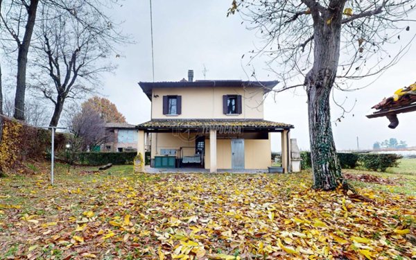 appartamento in vendita a Valsamoggia in zona Bazzano
