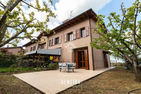 casa indipendente in vendita a Valsamoggia in zona Muffa