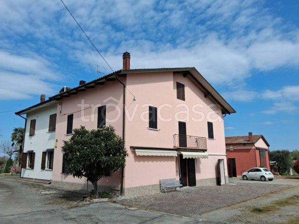 casa indipendente in vendita a Valsamoggia in zona Crespellano