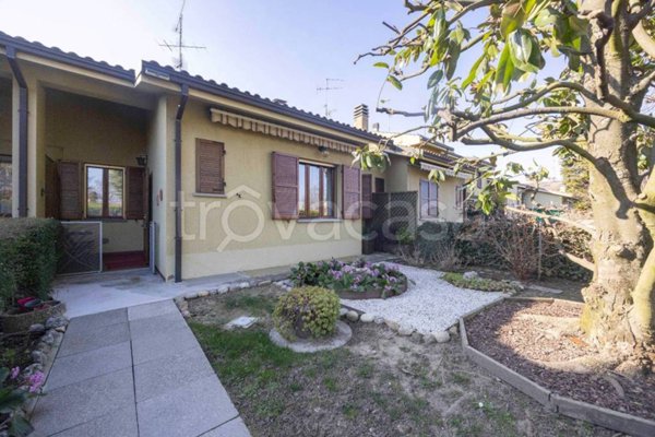 casa indipendente in vendita a Valsamoggia