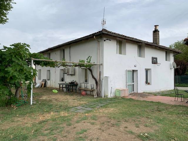 casa indipendente in vendita a Valsamoggia in zona Crespellano