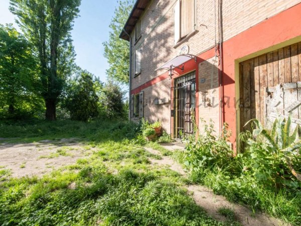intera palazzina in vendita a Valsamoggia