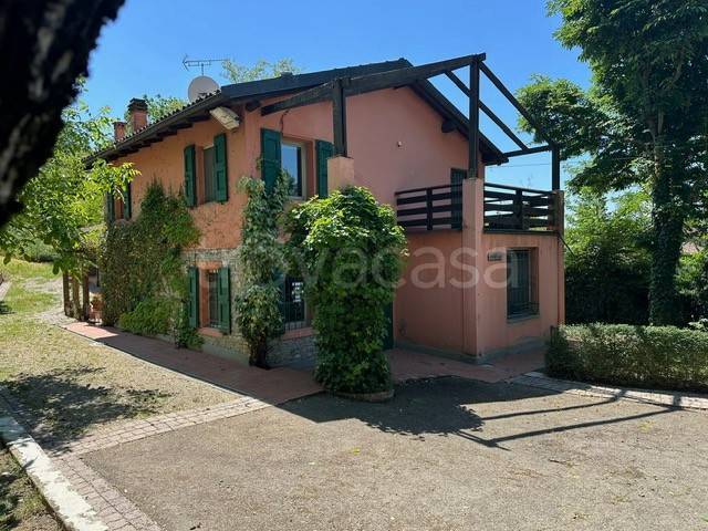 casa indipendente in vendita a Valsamoggia in zona Stiore