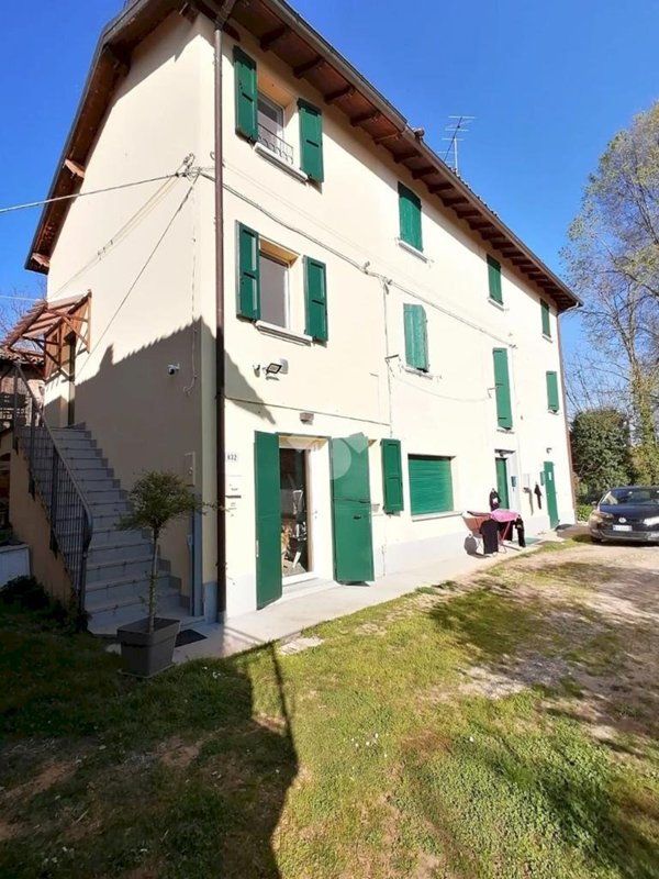 appartamento in vendita a Valsamoggia in zona Castelletto