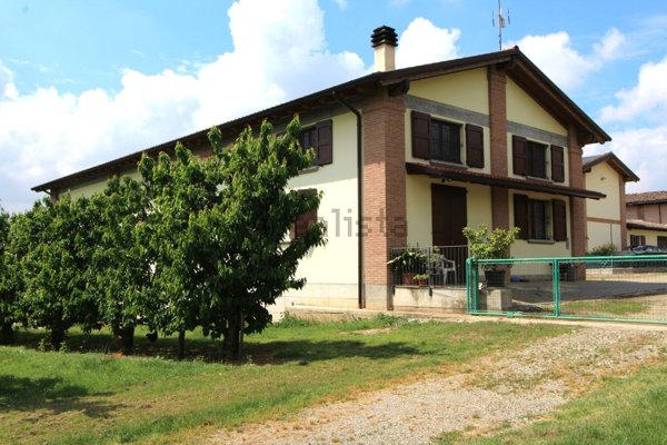 quadrivano in vendita a Valsamoggia in zona Crespellano