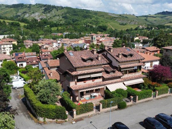 appartamento in vendita a Valsamoggia in zona Savigno