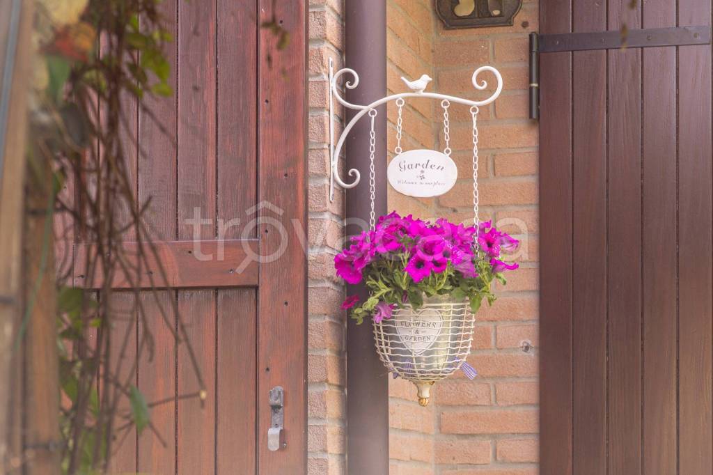 casa indipendente in vendita a Valsamoggia in zona Monteveglio