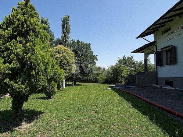 casa indipendente in vendita a Valsamoggia in zona Monteveglio