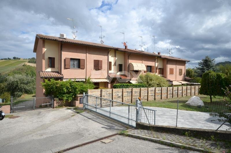 casa indipendente in vendita a Valsamoggia in zona Monteveglio