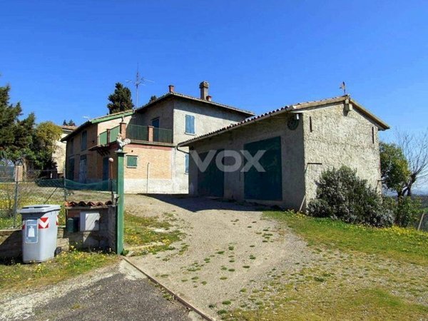 casa indipendente in vendita a Valsamoggia in zona Monteveglio