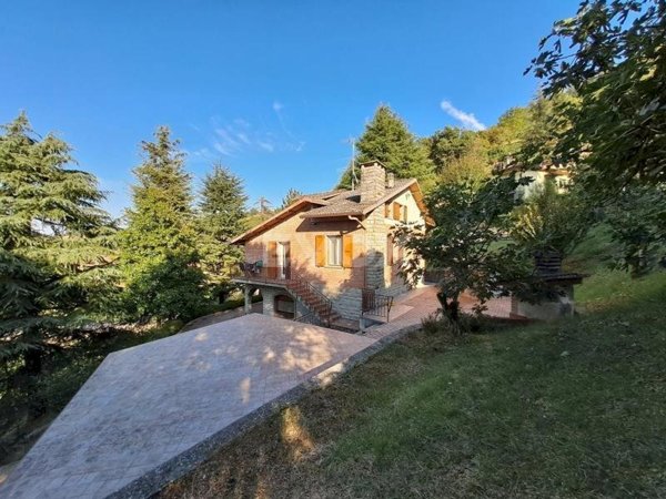 casa indipendente in vendita a Valsamoggia in zona Savigno