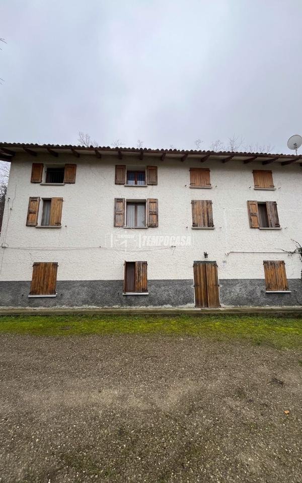casa indipendente in vendita a Valsamoggia in zona Savigno