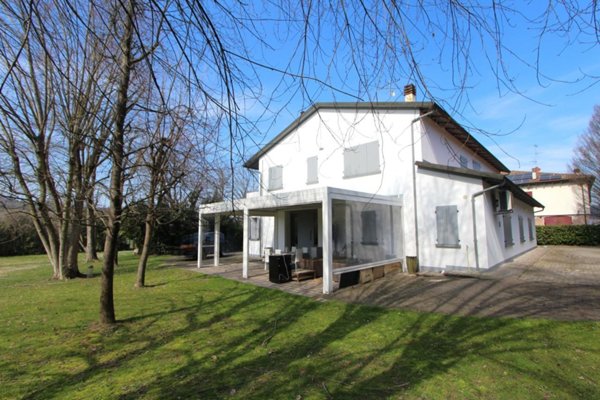 casa indipendente in vendita a Valsamoggia in zona Monteveglio