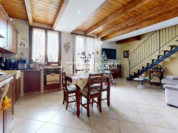 appartamento in vendita a Valsamoggia in zona Bazzano